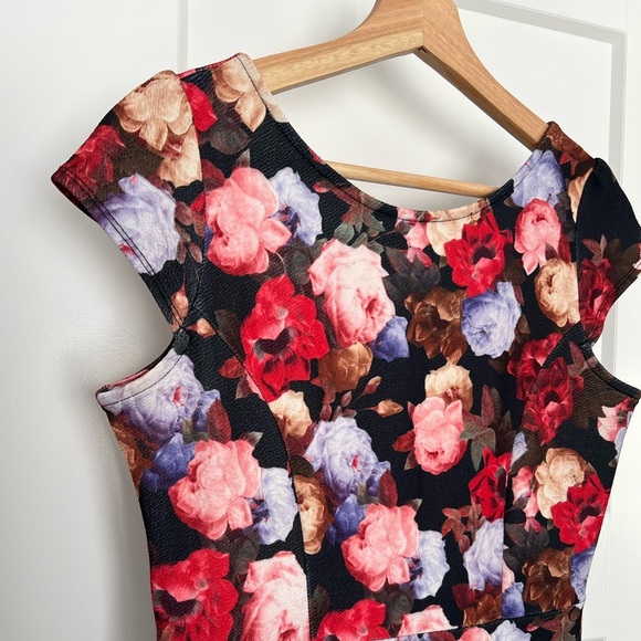 Dorothy Perkins: Floral Flared Midi Dress: Size US 6 - Picture 3 of 5